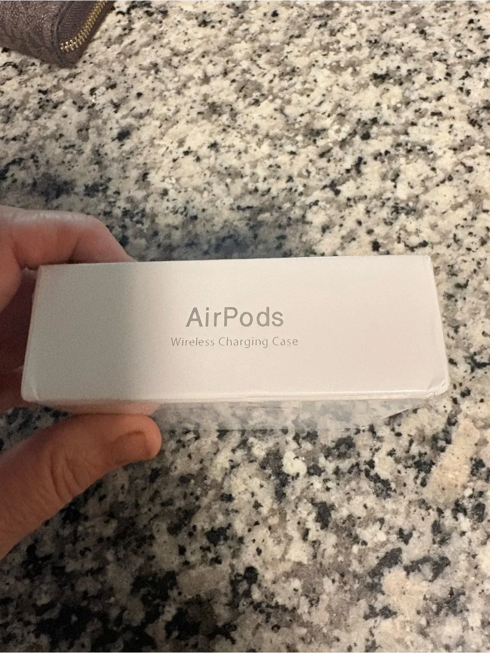 Apple AirPods with Wireless Charging Case - White